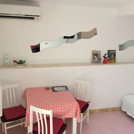 Apartment Rima *